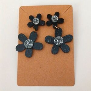Fashion Jewelry Black and Silver Floral Earrings
